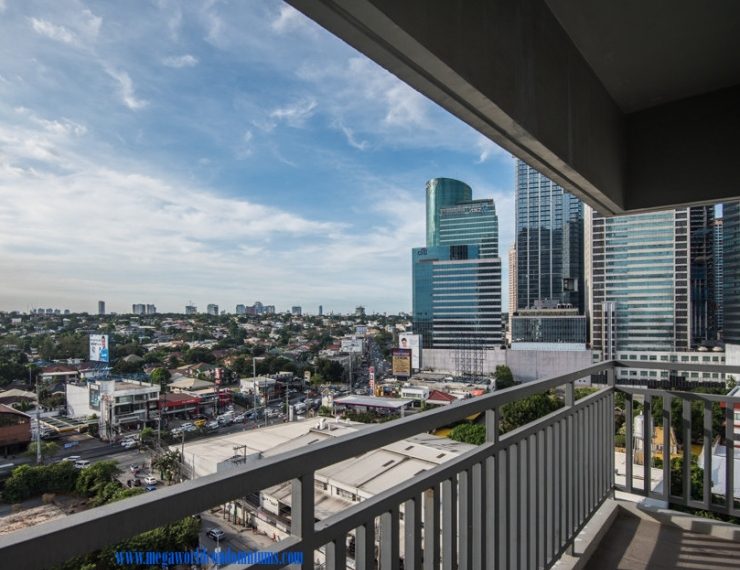 Aspire-Tower-Two-Bedrooms-Condo-For-Sale-City-View-740x580