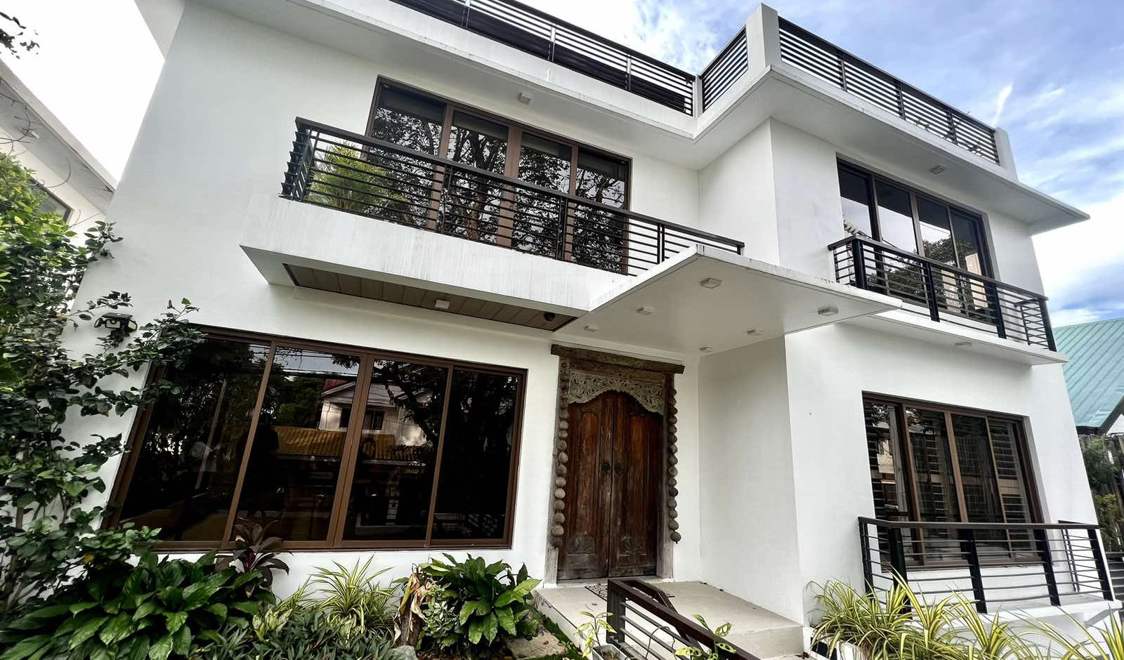 Ayala Alabang Village House For Sale – New Listing