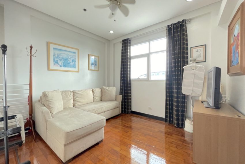 Screenshot_20251109_222117_Top Realty