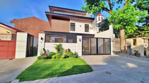 Afpovai House and Lot Taguig